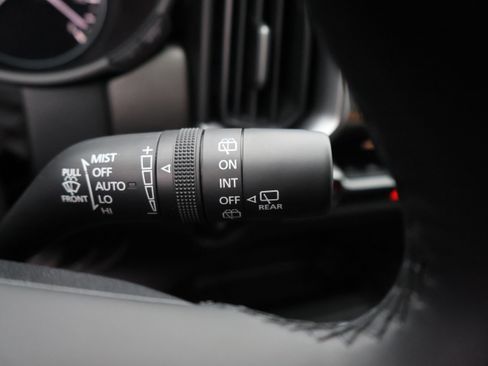 Used 2025 MAZDA CX-50 AWD 2.5 Hybrid w/ Premium Pkg image 32