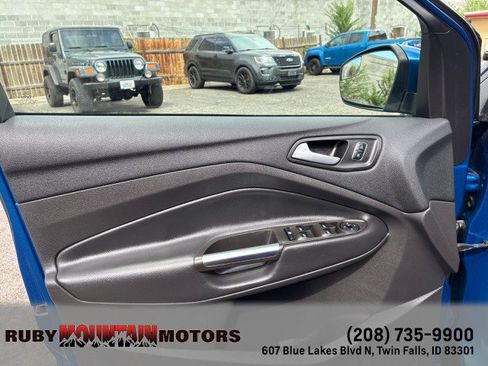 Used 2018 Ford Escape SE FWD image 13