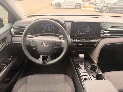 Used 2026 Toyota Camry LE w/ Convenience Package AWD/4WD image 5