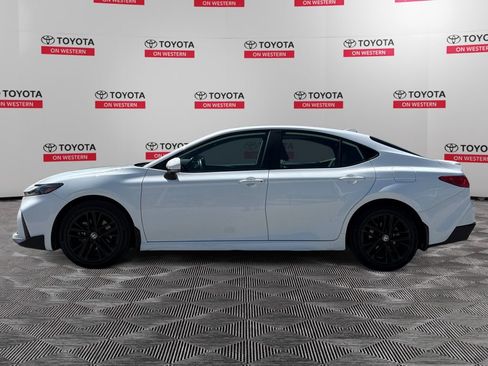 Used 2025 Toyota Camry SE w/ Multimedia Upgrade Package AWD/4WD image 6