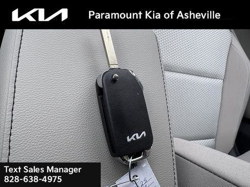 New 2025 Kia Soul LX image 28