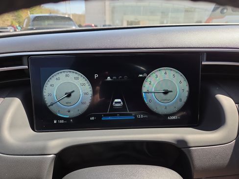 Used 2024 Hyundai Tucson Limited image 13