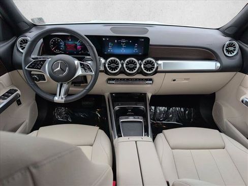 Certified 2026 Mercedes-Benz GLB 250 image 19