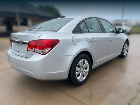 Used 2016 Chevrolet Cruze LS FWD image 7