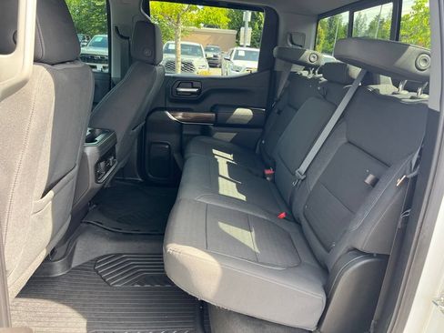 Used 2021 Chevrolet Silverado 1500 LT Trail Boss w/ Convenience Package II AWD/4WD image 17