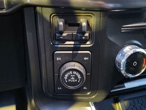 Used 2025 Ford F150 Raptor AWD/4WD image 31