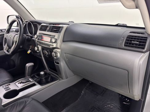 Used 2010 Toyota 4Runner SR5 image 14