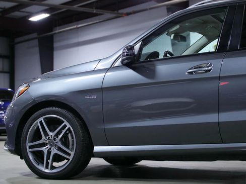 Used 2018 Mercedes-Benz GLE 43 AMG 4MATIC image 19