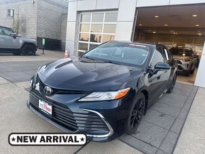 Used 2021 Toyota Camry XLE w/ Navigation Package
