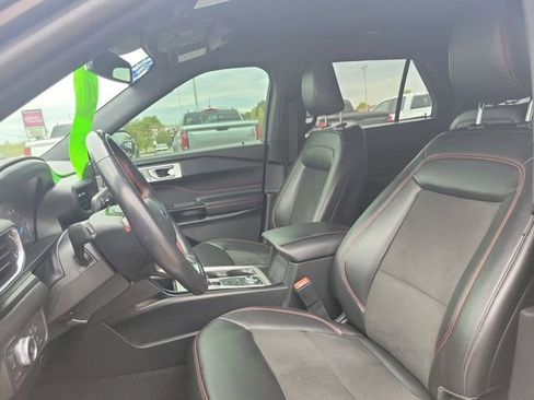Used 2022 Ford Explorer ST-Line w/ Class IV Trailer Tow Package AWD/4WD image 5