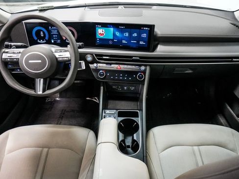 Used 2025 Hyundai Sonata SEL image 12