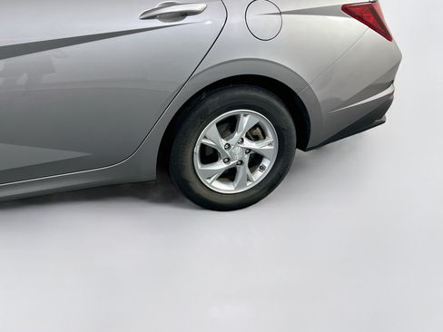 Used 2023 Hyundai Elantra SE FWD image 28
