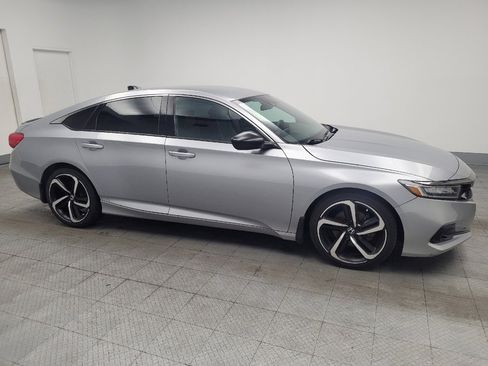 Used 2022 Honda Accord Sport image 11