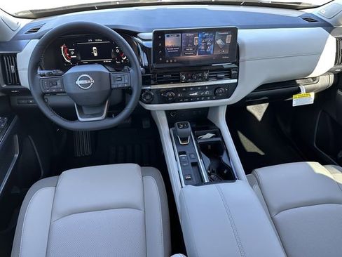 New 2026 Nissan Pathfinder SL image 19