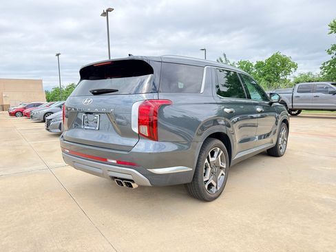 Used 2023 Hyundai Palisade Limited FWD image 6