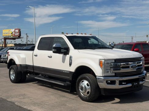 Used 2017 Ford F350 Lariat w/ Lariat Ultimate Package AWD/4WD image 15