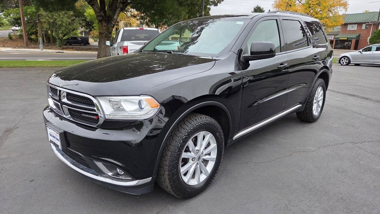 Used 2019 Dodge Durango SXT AWD/4WD image 2