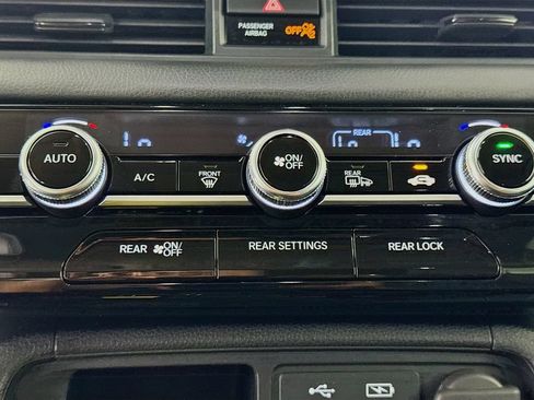 Used 2024 Honda Pilot EX-L image 21