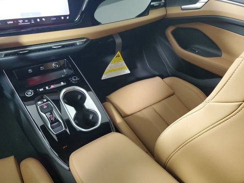 New 2026 Audi A6 Premium Plus AWD/4WD image 17