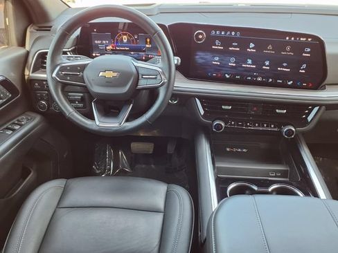 Used 2025 Chevrolet Tahoe LT w/ Comfort Package AWD/4WD image 6