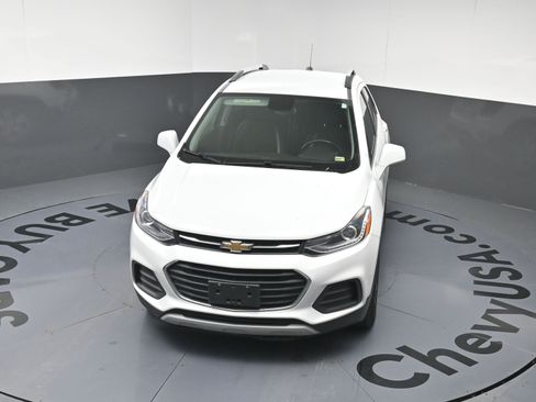 Used 2019 Chevrolet Trax LT w/ LT Convenience Package image 21