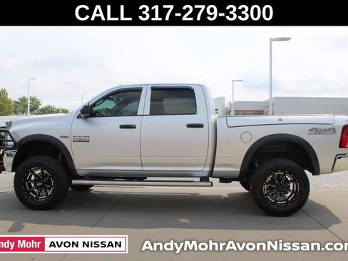 Used 2018 RAM 2500 Tradesman w/ Chrome Appearance Group AWD/4WD image 4