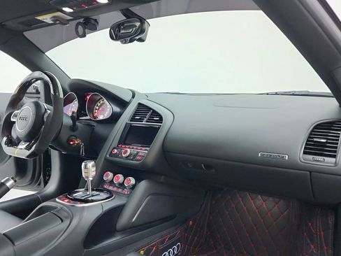 Used 2014 Audi R8 V8 w/ Convenience Package image 26