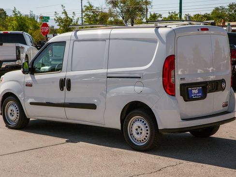 Used 2022 RAM ProMaster City Tradesman FWD image 7