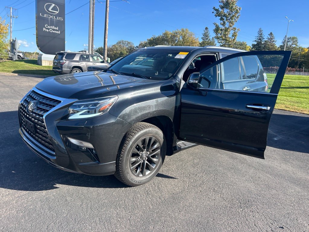Used 2022 Lexus GX 460 Premium w/ Premium Package AWD/4WD image 3