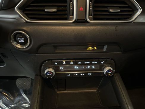 Used 2019 MAZDA CX-5 Touring image 19