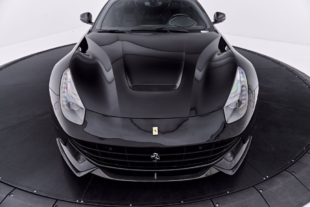 Used 2015 Ferrari F12 Berlinetta RWD image 23
