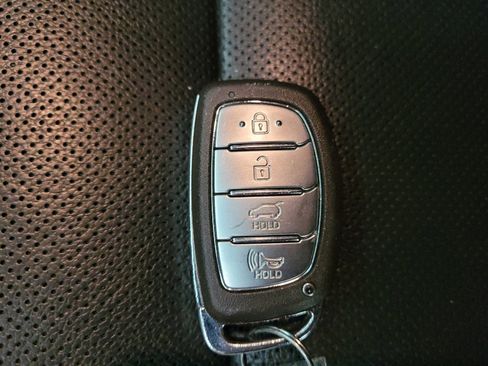 Used 2017 Hyundai Tucson Limited image 32