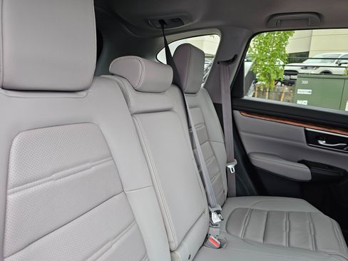 Used 2022 Honda CR-V Touring image 12