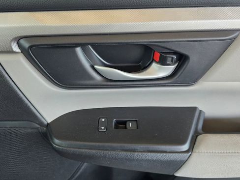 Used 2020 Honda CR-V LX image 23