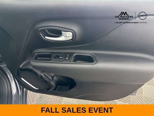 Used 2023 Jeep Renegade Altitude w/ Convenience Group I AWD/4WD image 36