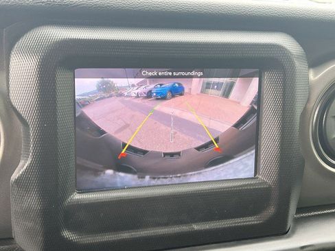 Used 2023 Jeep Wrangler Unlimited Sport AWD/4WD image 14