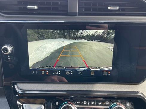 Used 2025 GMC Sierra 1500 AT4 w/ AT4 Premium Package image 10