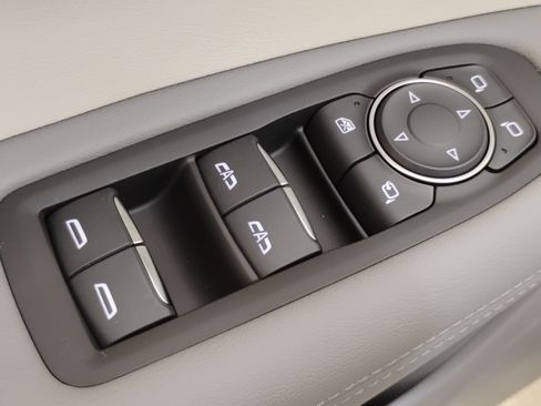 New 2025 Cadillac XT6 Premium Luxury w/ LPO, Floor Liner Package image 30