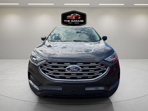 Used 2019 Ford Edge SE image 10