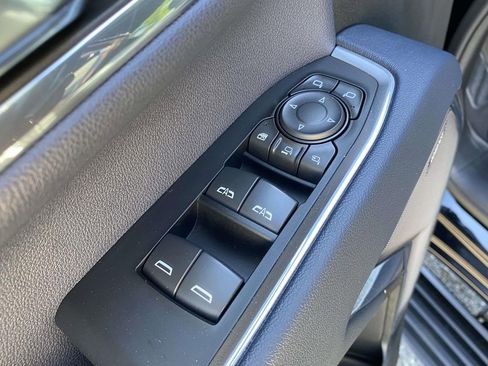 Used 2024 Chevrolet Silverado 3500 High Country w/ Technology Package AWD/4WD image 17