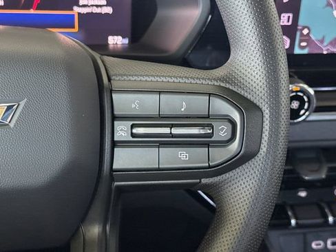 Used 2026 Chevrolet Colorado W/T w/ Advanced Trailering Package RWD image 35