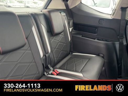 New 2026 Volkswagen Atlas Peak Edition image 42