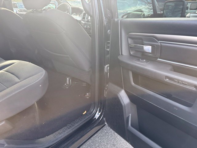 Used 2024 RAM 1500 Warlock AWD/4WD image 10