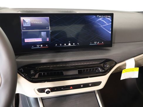 New 2026 BMW 330i Sedan w/ M Sport Package image 5