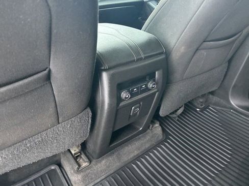 Used 2019 Chevrolet Traverse LS image 32