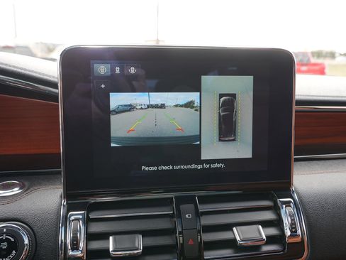 Used 2020 Lincoln Navigator Reserve w/ Luxury Package image 31