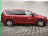 New 2026 Chrysler Pacifica Select image 3