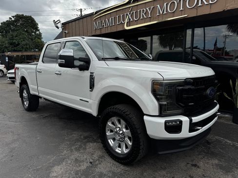 Used 2020 Ford F350 Platinum w/ FX4 Off-Road Package AWD/4WD image 4