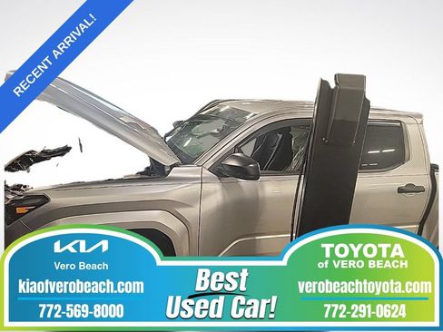 Used 2024 Toyota Tacoma SR AWD/4WD image 1