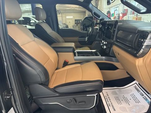 Used 2024 Ford F350 Lariat w/ Chrome Package image 11